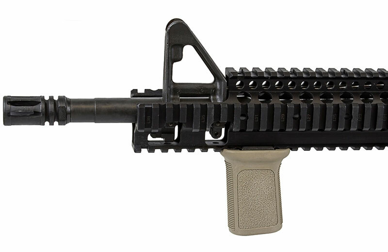 ガン　パーツ　ガンファイターバーティカルグリップ MOD 3 Picatinny FDE AimSurplus, LLC
